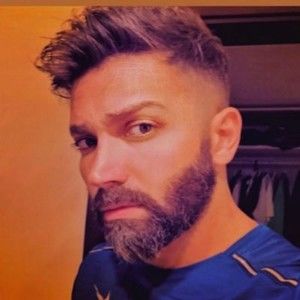 Meet your Posher, Roxann